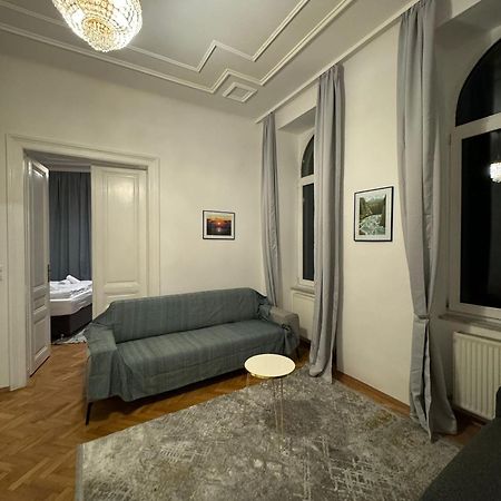 Centrally-Located Authentic Apartment Wien Ngoại thất bức ảnh
